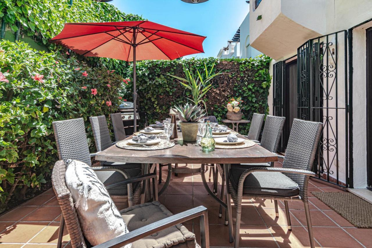 Seaside 3 Bedroom Townhouse In San Pedro Close To The With Private Garden Dom wakacyjny Marbella