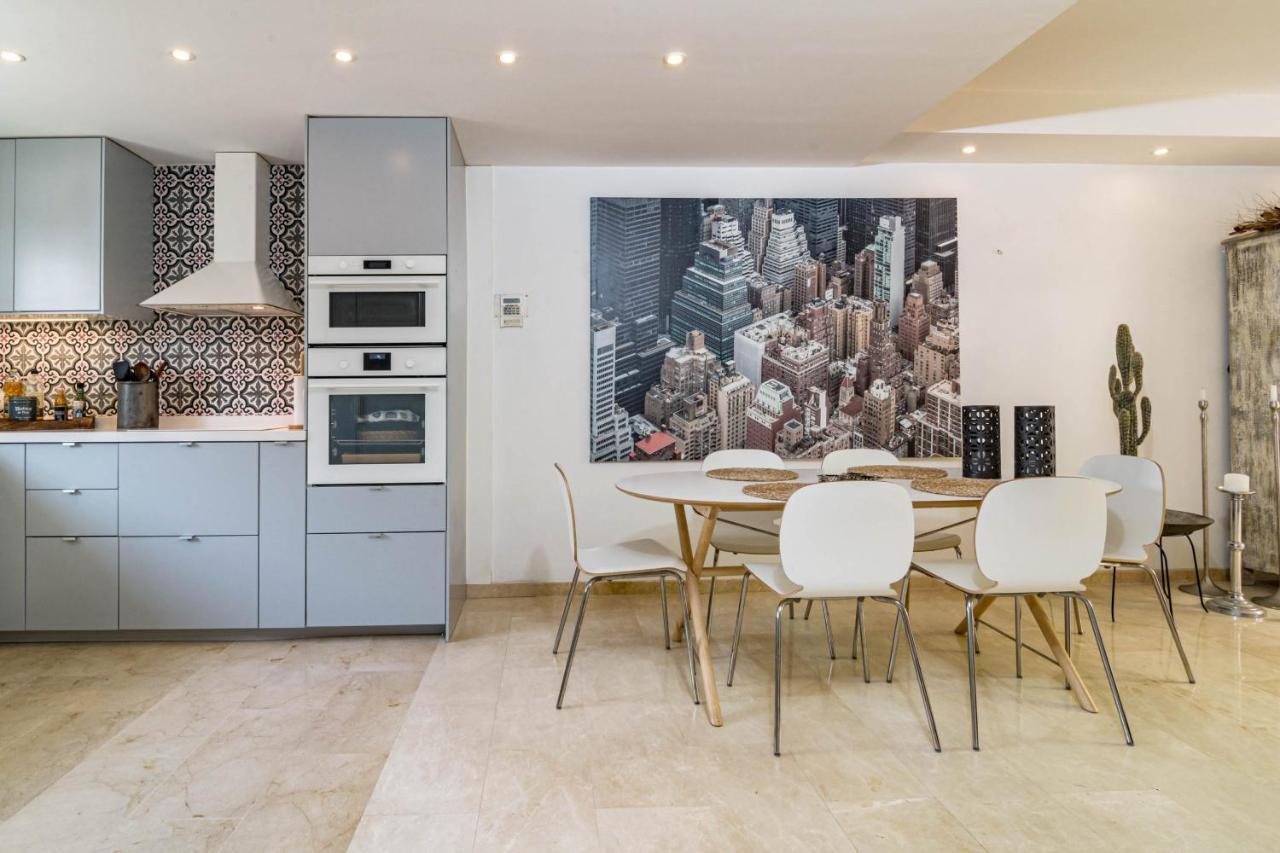 Dom wakacyjny Seaside 3 Bedroom Townhouse In San Pedro Close To The With Private Garden *