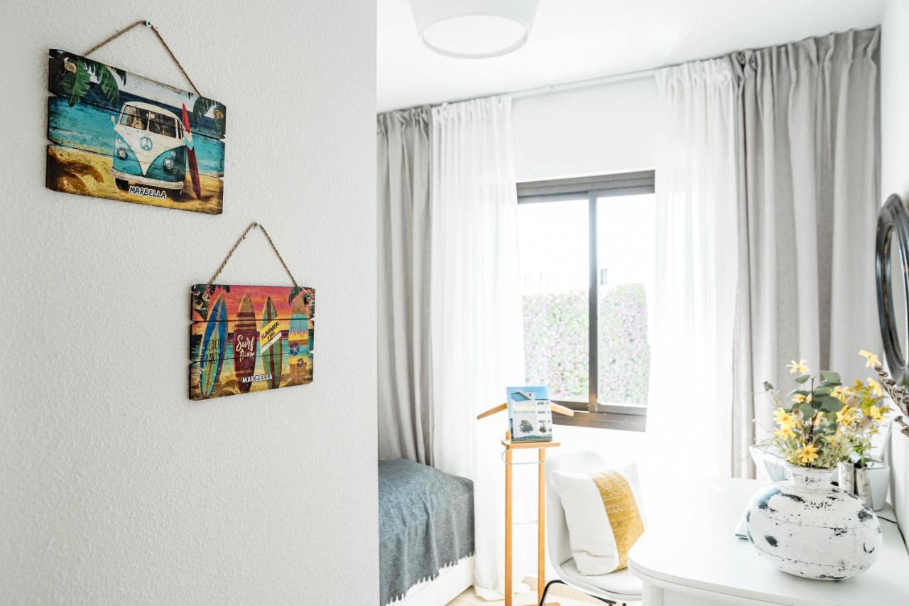 Hébergement de vacances Seaside 3 Bedroom Townhouse In San Pedro Close To The With Private Garden