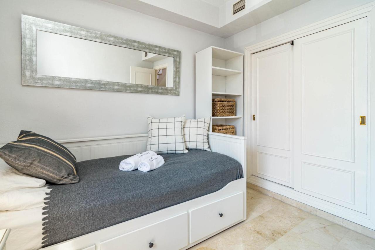 Hébergement de vacances Seaside 3 Bedroom Townhouse In San Pedro Close To The With Private Garden Marbellac